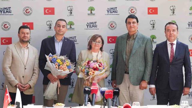 Gaziantep Basketbol Kulübü Şehitkamil Belediyesi’ne Resmen Devredildi