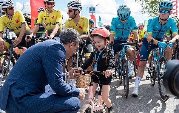59. Cumhurbaşkanlığı Türkiye Bisiklet Turu – SPOR Fethiye-Marmaris etabında 23 Nisan Ulusal Egemenlik ve Çocuk Bayramımızı coşkuyla kutluyoruz.