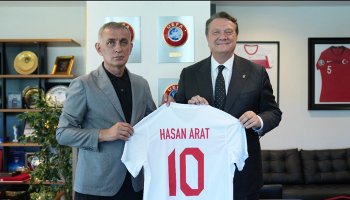 Beşiktaş Başkanı Hasan Arat, TFF Başkanı HacıosmanoğluBeşiktaş'ı ziyaret etti