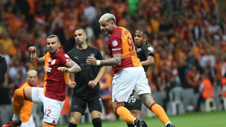 Galatasaray-Hatayspor karşılaşmasının canlı anlatımı