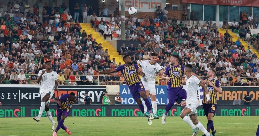 Alanyaspor ile Eyüpspor puanları paylaştı