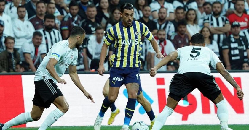 Fenerbahçe’nin en deneyimli isimleri Derby Irfan Can Kahveci ve Bright Osayi-Samuel