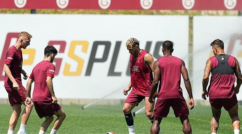 Galatasaray kamp ekibini duyurdu