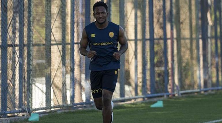 MKE'de Renaldo ön şoku Ankaragücü izinsiz aktarıldı