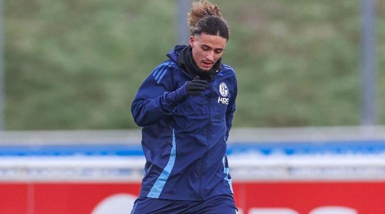 Besiktas sağa dönük transferi bitirdi
