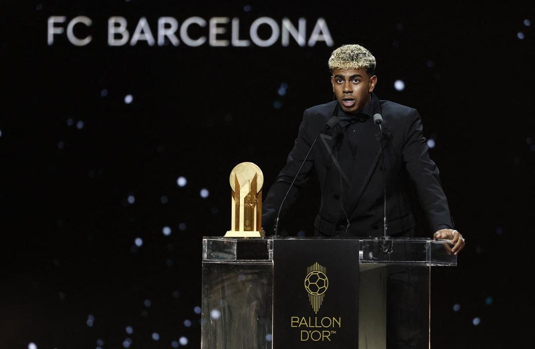 Yılın en iyi oyuncusu PSG'den Omane Dembele oldu! Ballon D veya ödülün sahibini buldum ... 3