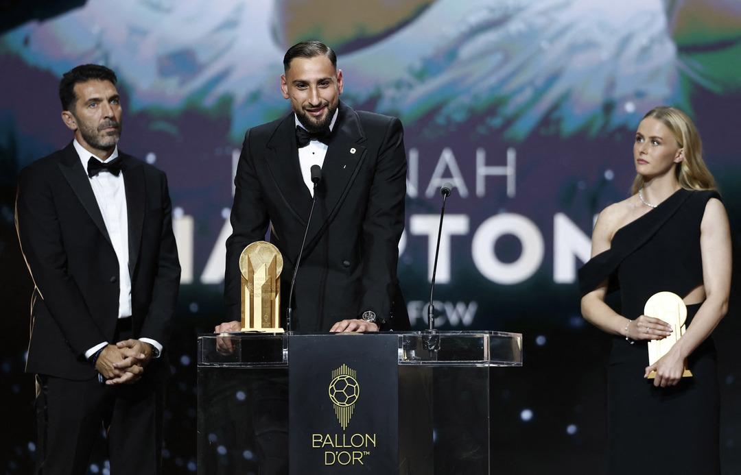 Yılın en iyi oyuncusu PSG'den Omane Dembele oldu! Ballon D veya ödülün sahibini buldum ... 5