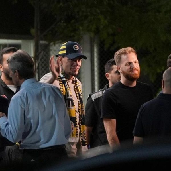 Fenerbahce Edleron’u Kap’a bildirdi – Futbol Haberleri