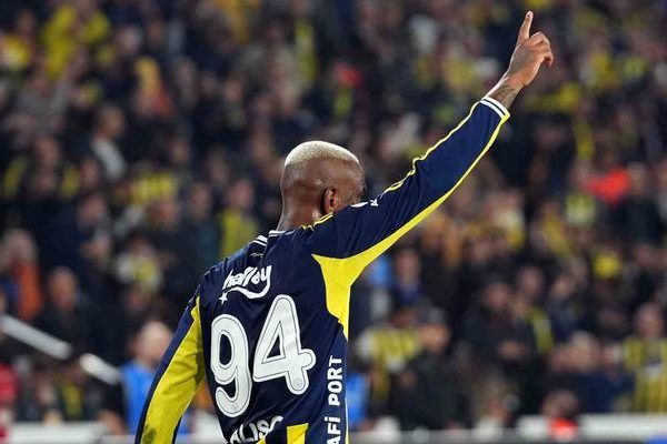 F.Bahçe’de Anderson Talisca ligdeki 3. golünü attı