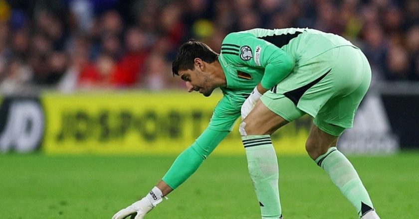 Galler-Belçika maçında ilginç olay! Courtois’nın fareyle zor anları
