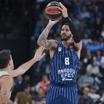 Anadolu Efes, Barcelona’yı evinde yendi! –