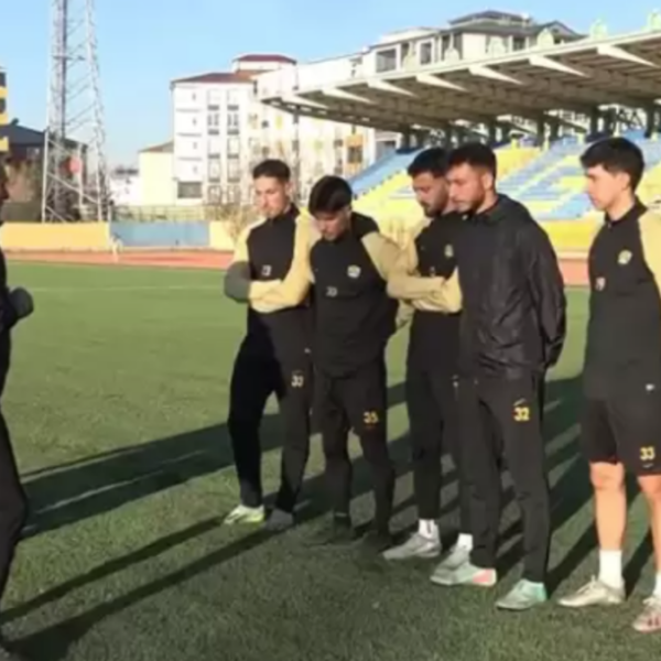 17 oyuncuya ceza verildi! İddia incelemesinin ardından Ağrı 1970 Spor’un kadrosunda sadece 7 oyuncu kaldı –