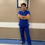 Op. Dr. Murat Acar ile Alın Germe Operasyonu: Genç ve Dinamik Bir Yüz Görünümü