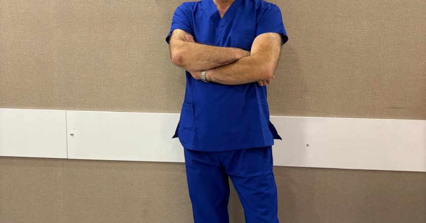 Op. Dr. Murat Acar ile Alın Germe Operasyonu: Genç ve Dinamik Bir Yüz Görünümü